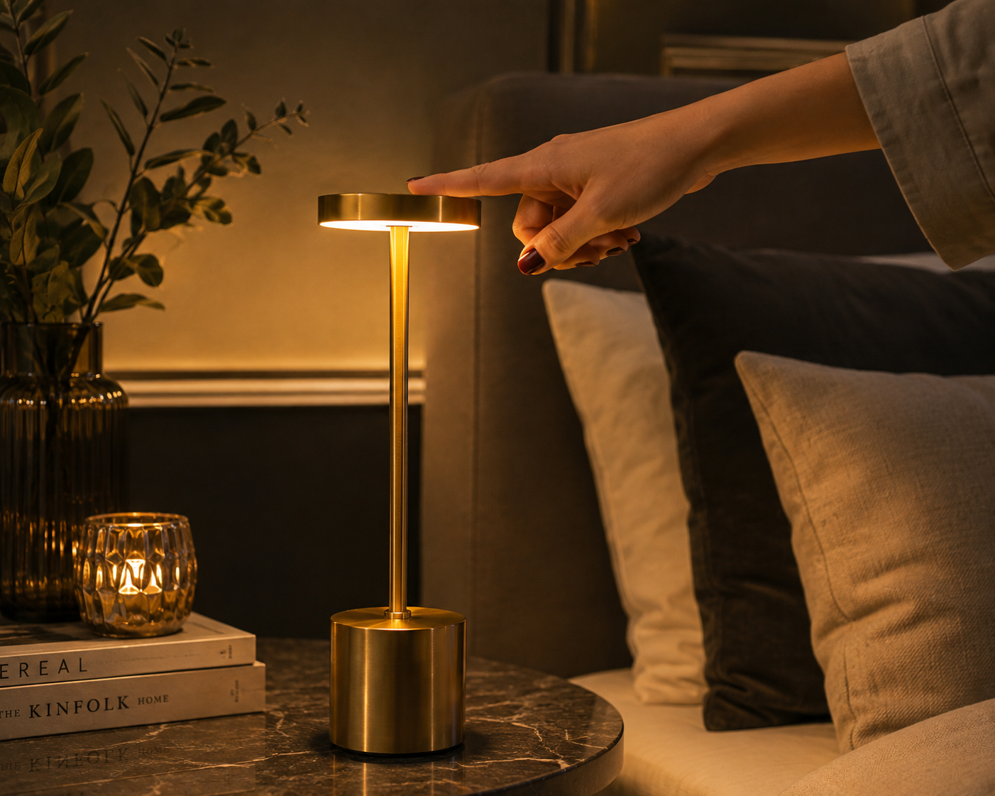 Luminária de Mesa Touch Recarregável 3 Tons de Luz
